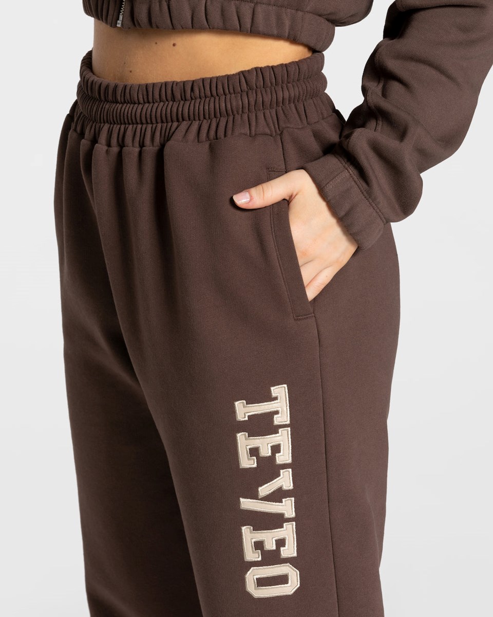 TEVEO College Oversized Jogger Tmavo Hnede | 095863-QGN