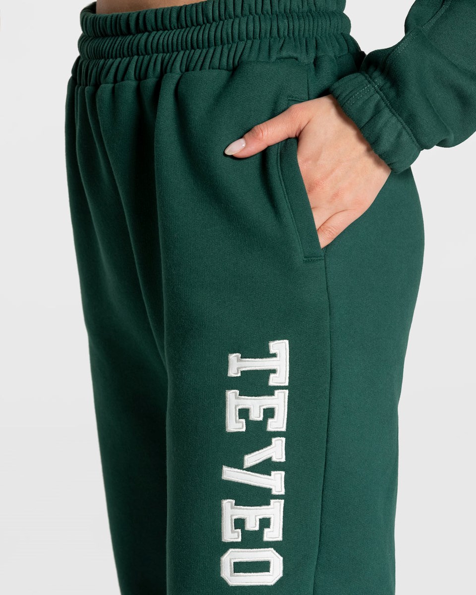 TEVEO College Oversized Jogger Tmavo Zelene | 738942-DQG