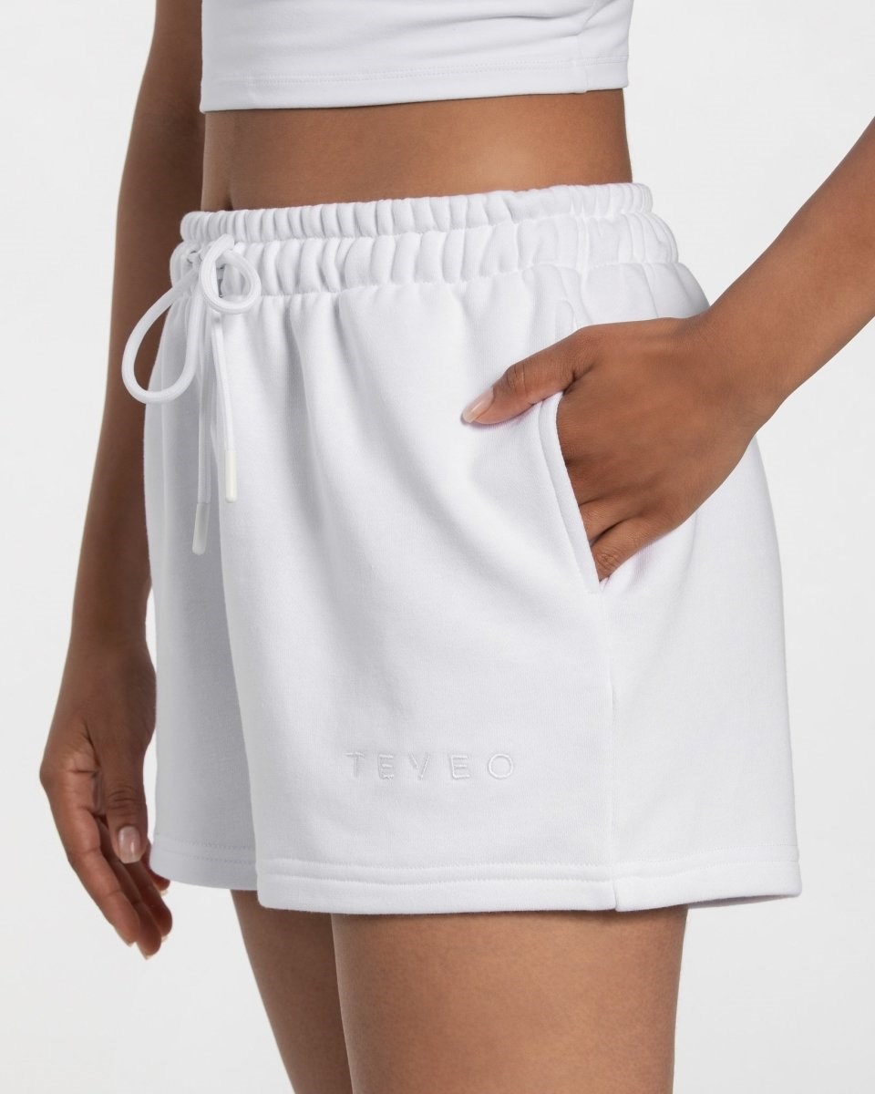 TEVEO Oversized Shorts Biele | 465139-JGY