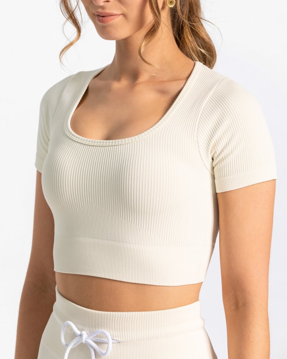 TEVEO Rebrovaný Crop Top Ivory | 029641-GTF