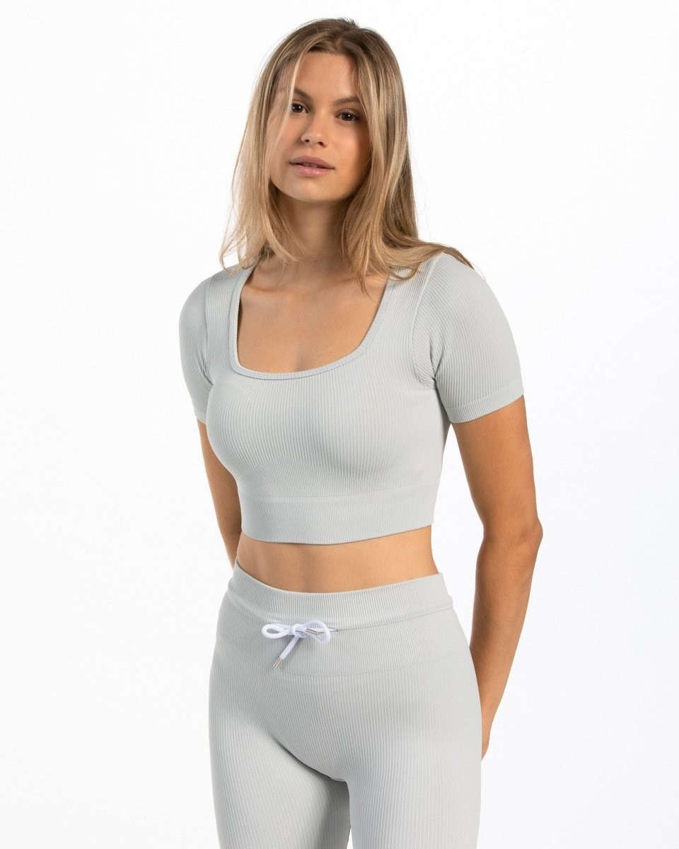 TEVEO Rebrovaný Crop Top Svetlo Siva | 187395-JGI