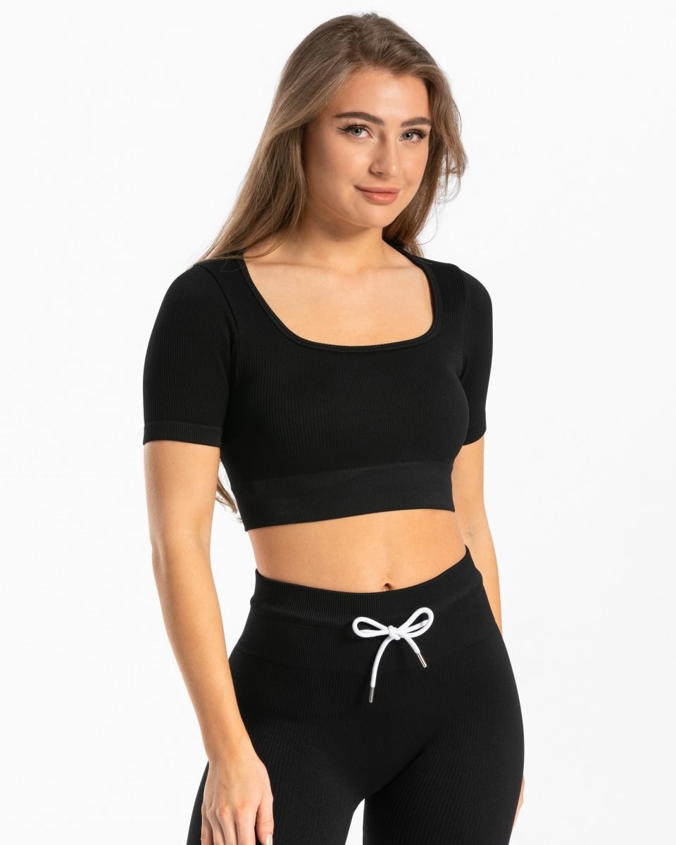 TEVEO Rebrovaný Crop Top Čierne | 352704-XEK