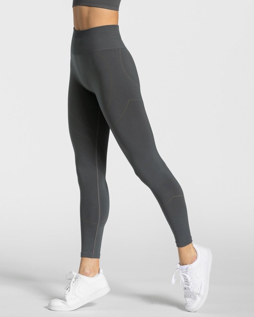 TEVEO True Leggings Tmavo Siva | 569748-BWA